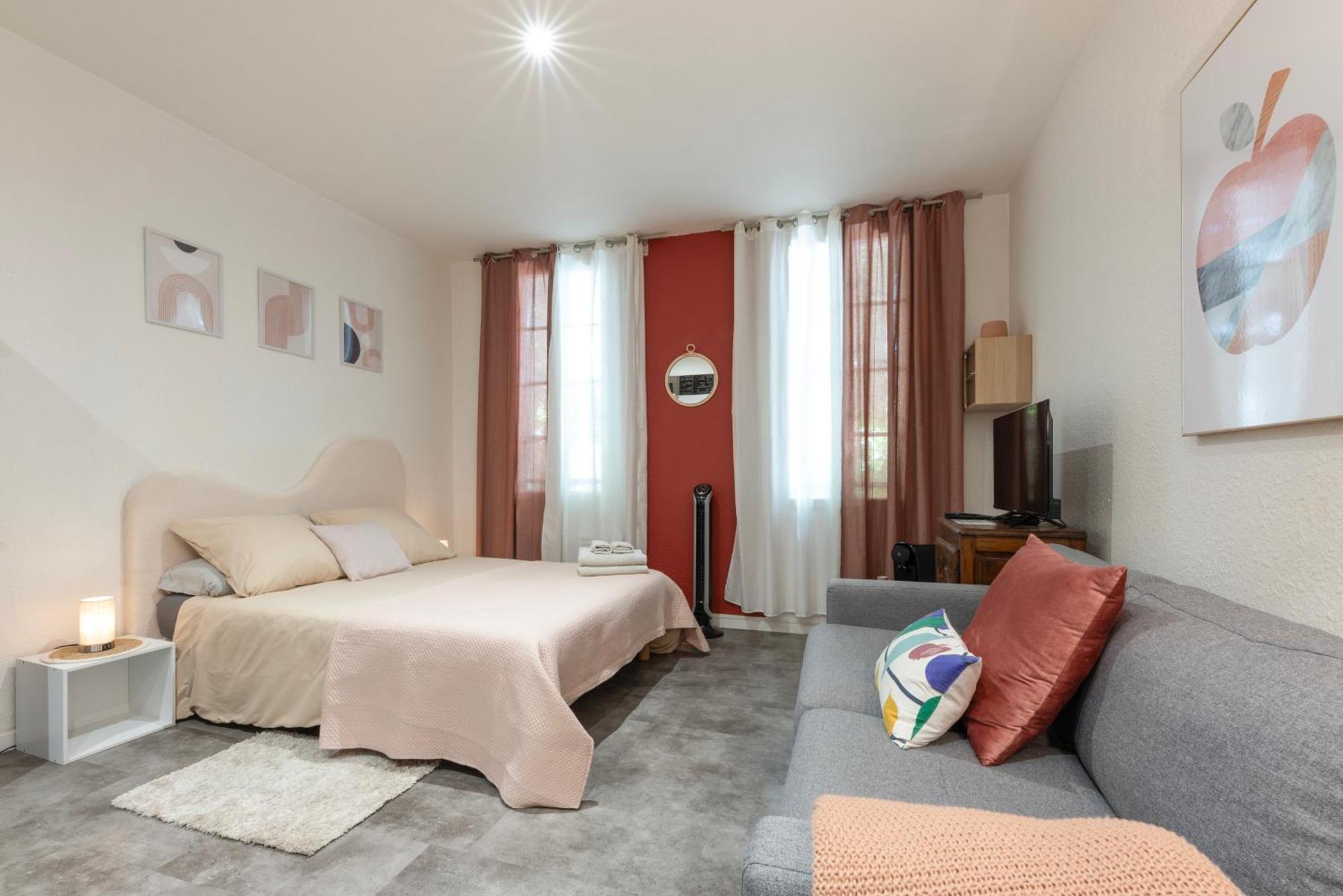 La Casita - Studio Confort Avec Parking Prive - Lit Douillet - Centre Uzes, Pont Du Gard 외부 사진